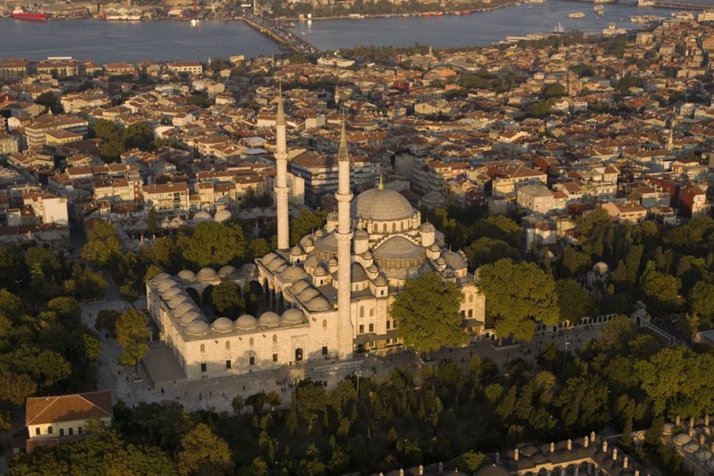 İstanbul İÇİNDEKİ FATİH TEPE